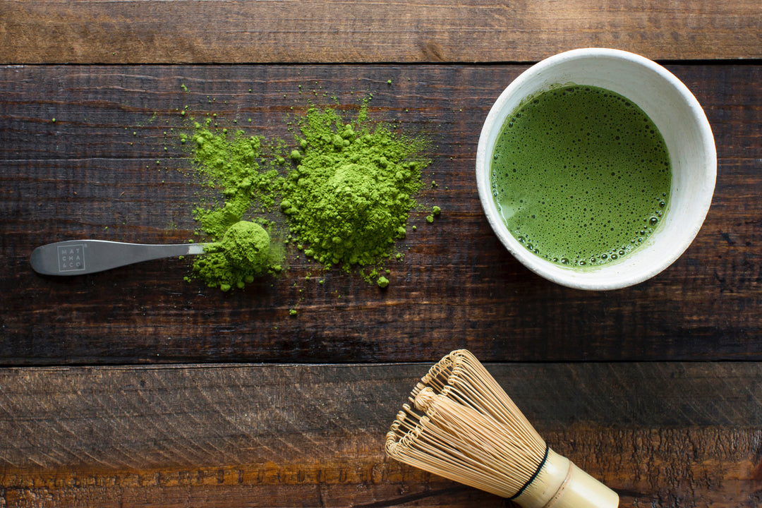 Organic green tea in preparation
